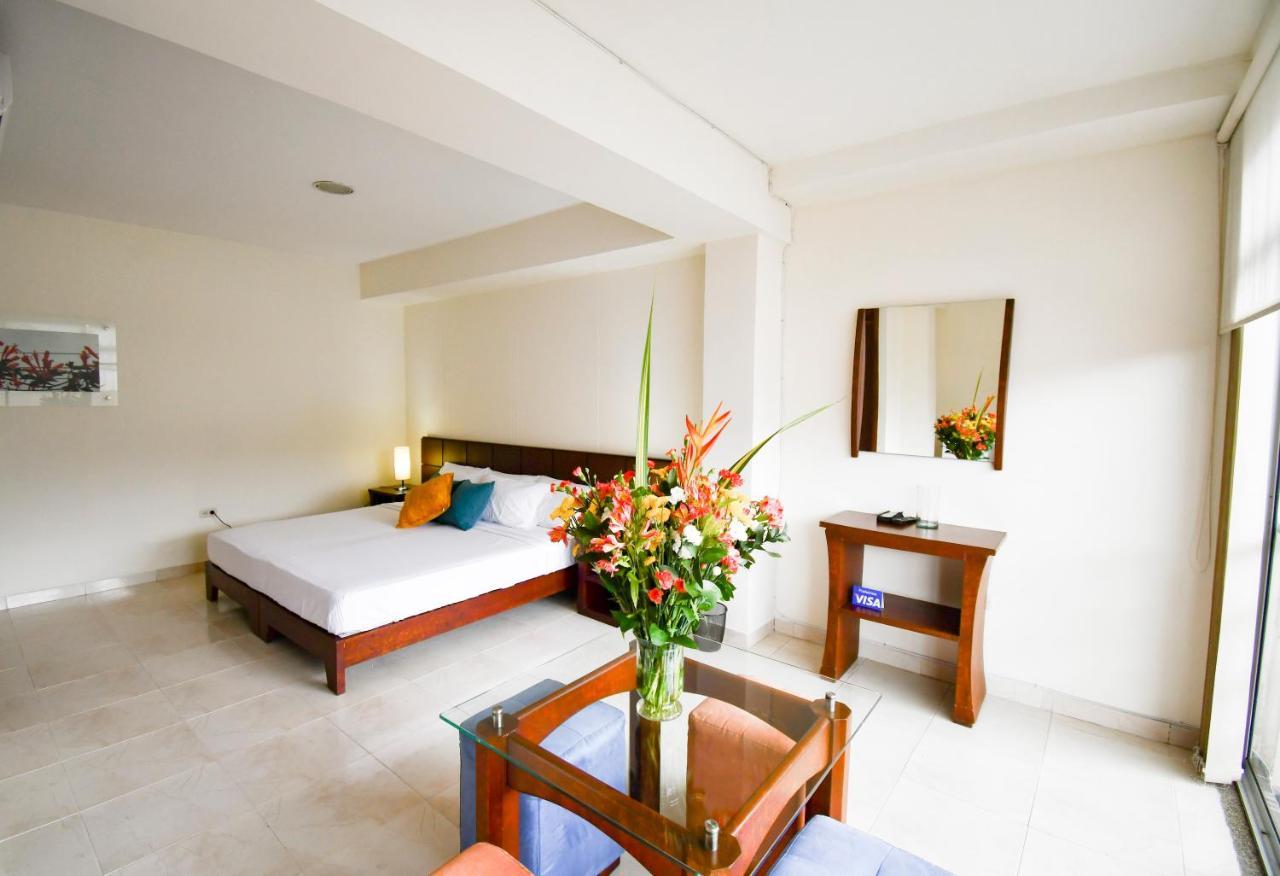 Hotel Monarca Armenia 외부 사진