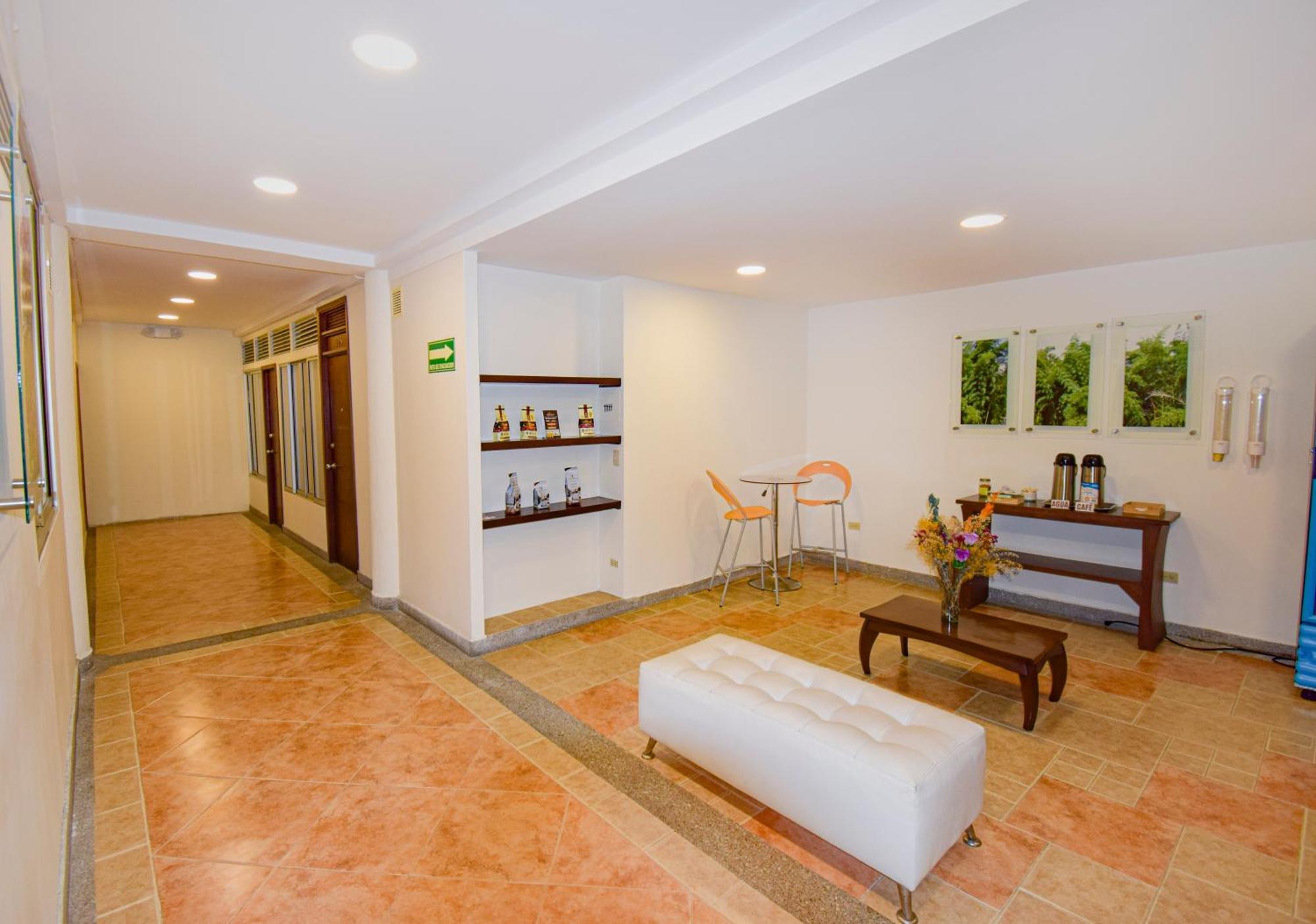 Hotel Monarca Armenia 외부 사진